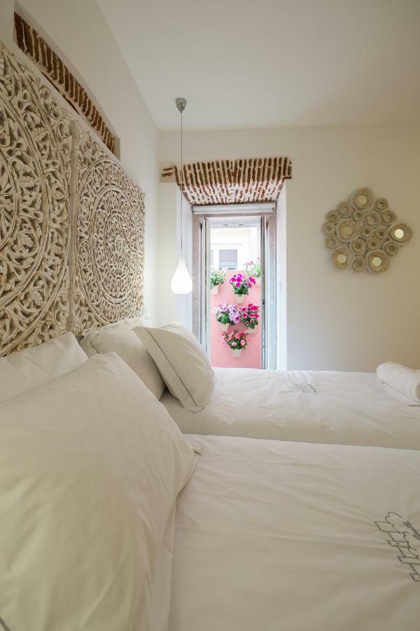 Sunshine House - Exclusive Apartment - Home By The Castle Lisboa 外观 照片